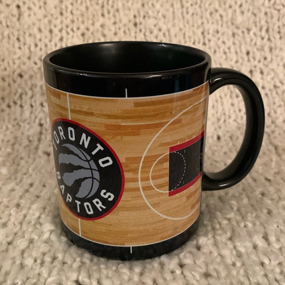 Toronto Raptors mug - Picture 2 of 5